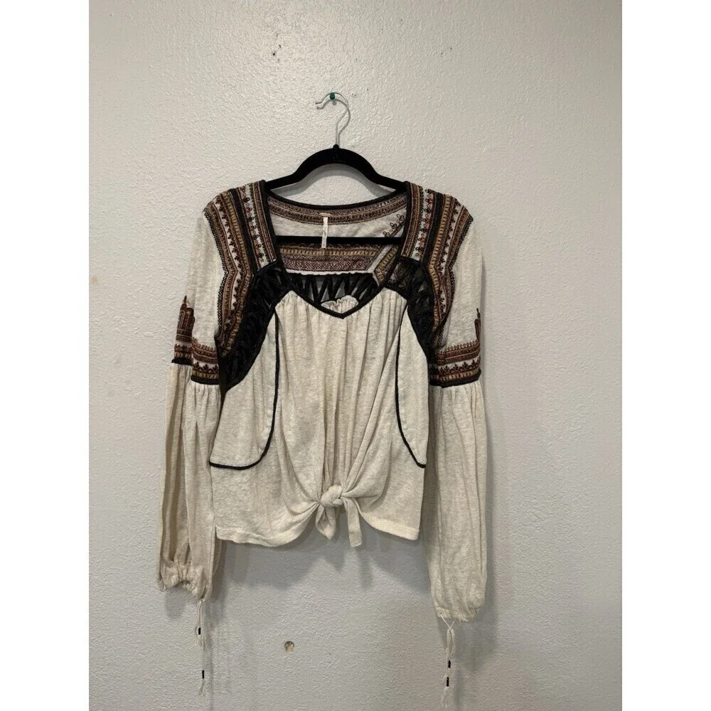 Free People Embroidered Bell Sleeve Slit Back Snow Kisses Size Medium Beige